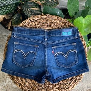 Levi’s shorts